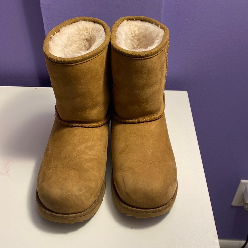 Ugg